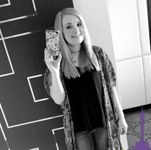 Meet your Posher, Alexis